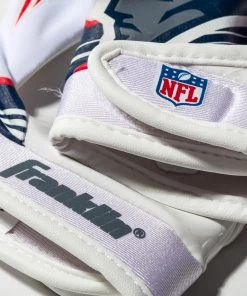 Franklin Youth New England Patriots Receiver Gloves -Franklin Sport Store unnamed file 789